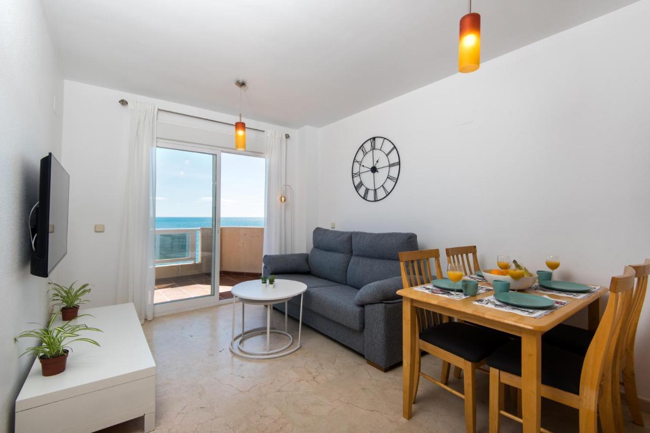 Privilege Of The Sea, 1st Line Carvajal Beach- 3rd Floor Apartment *